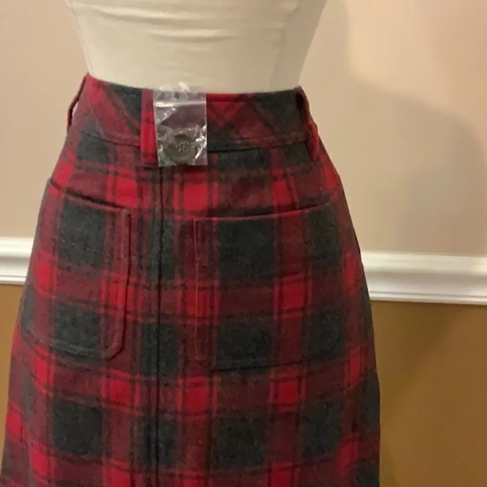 NWOT Eddie Bauer Wool Blend plaid Skirt 2P